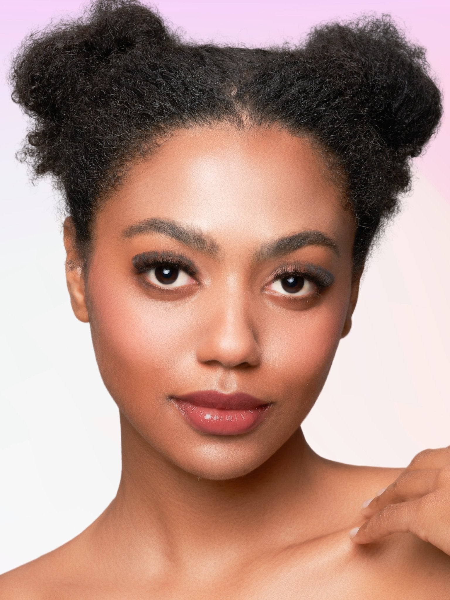 The One the best false eyelashes for all eye shapes, on eyes