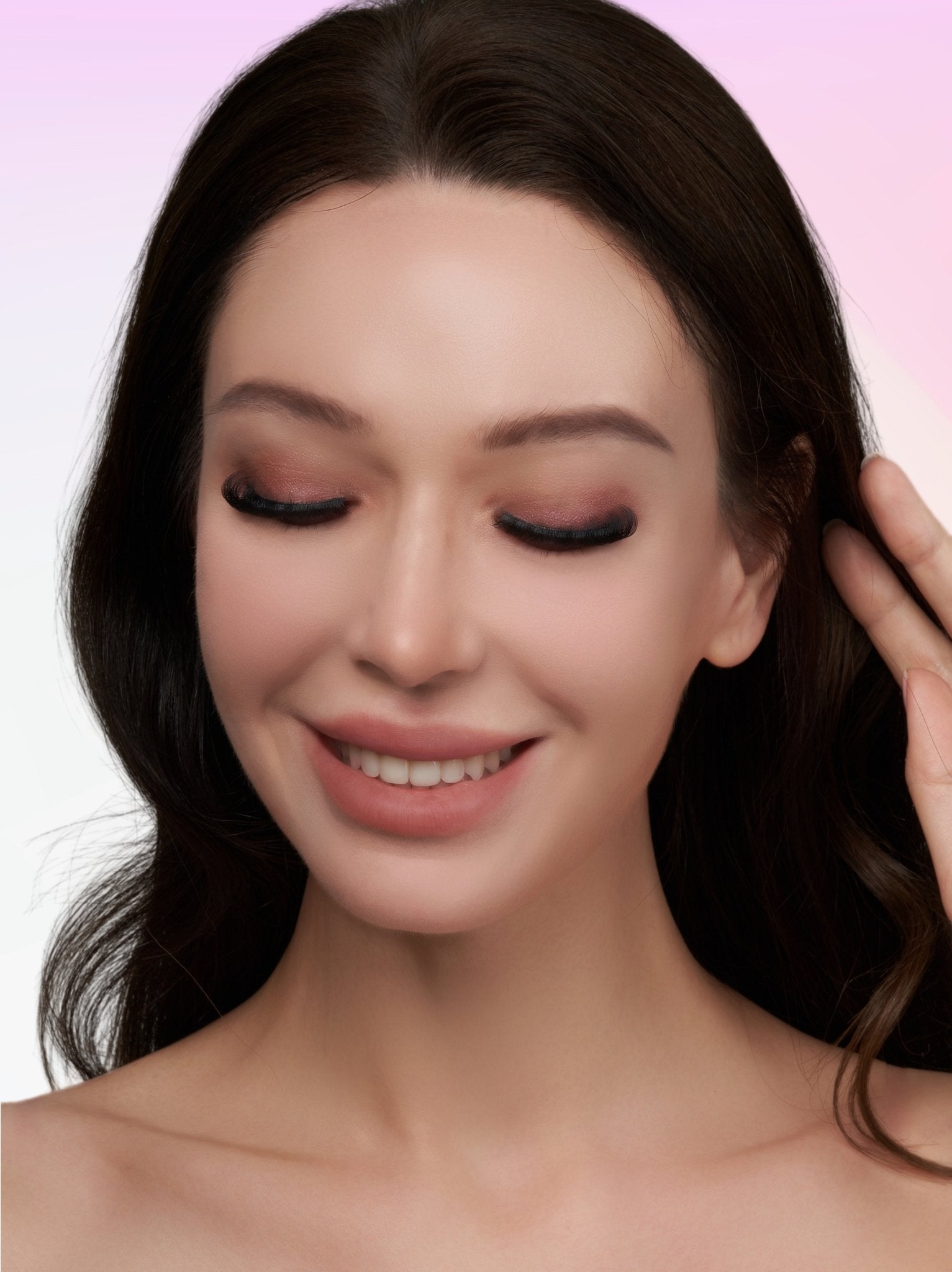 The One the best false eyelashes for all eye shapes, model on eyes