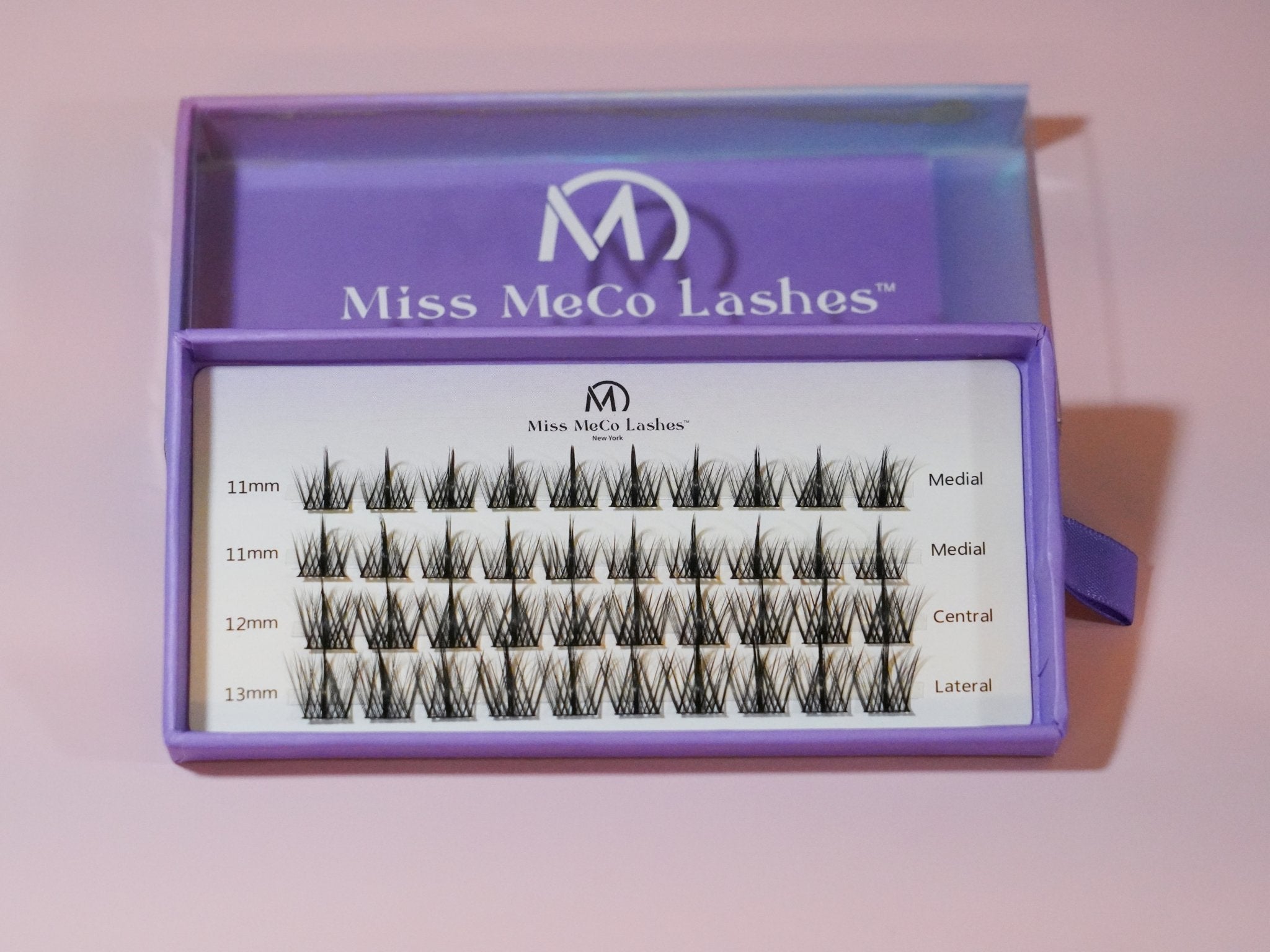 Show Stopper the easiest eyelashes to apply on, detail